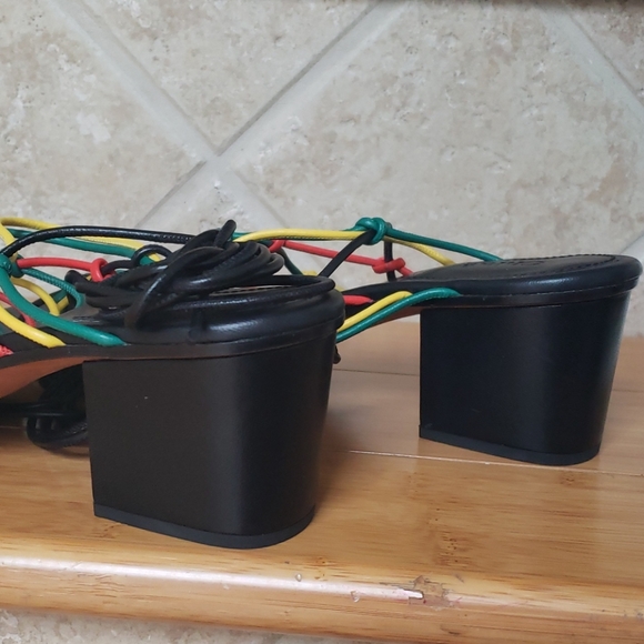 Chloe Runway Black Rainbow Sandals! size 10 - Picture 8 of 11